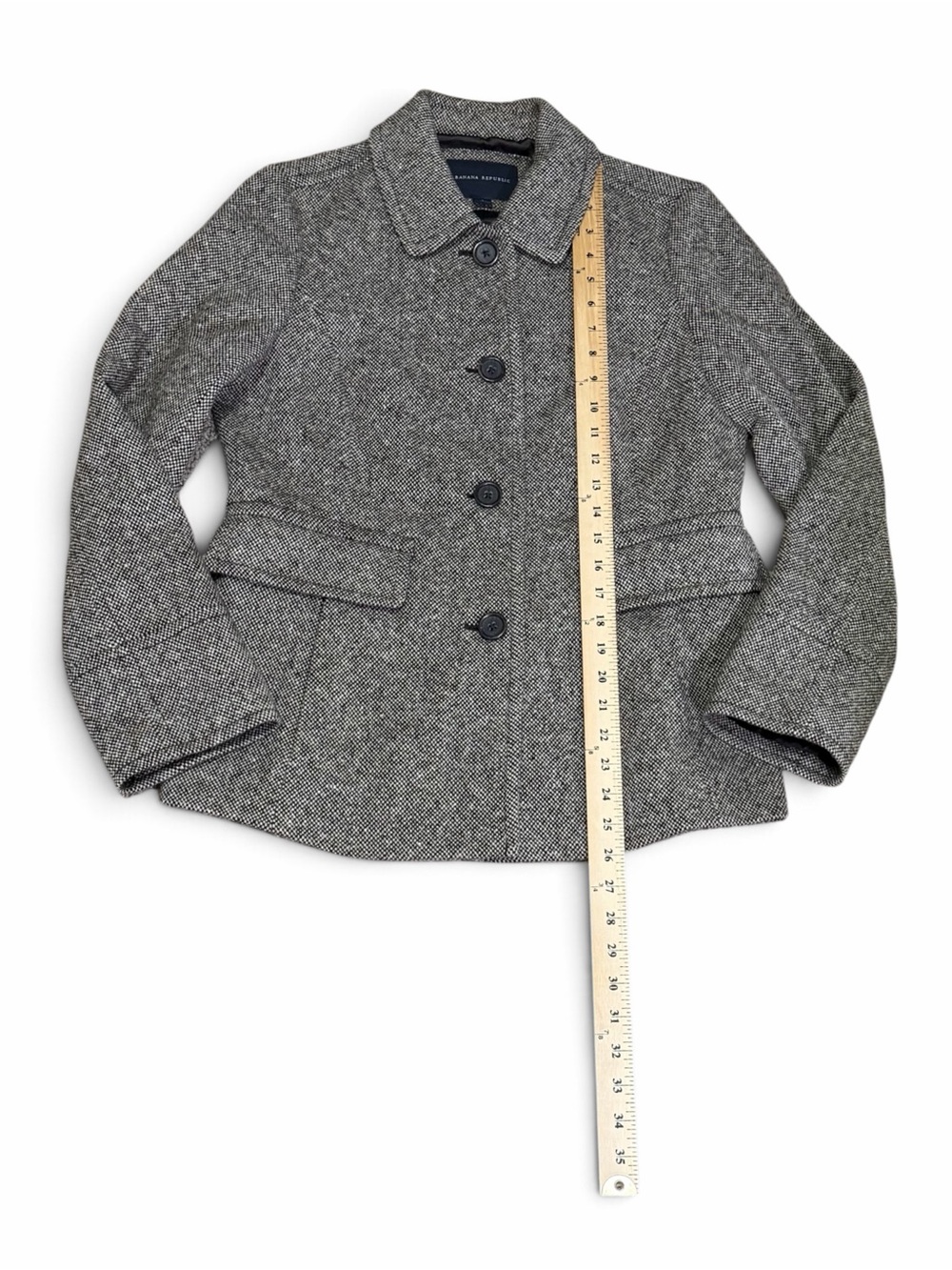 Banana Republic Grey Tweed Wool Blend Short Dark Academia Blazer Size Medium - Picture 7 of 10